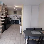 L'escale Nyaraló